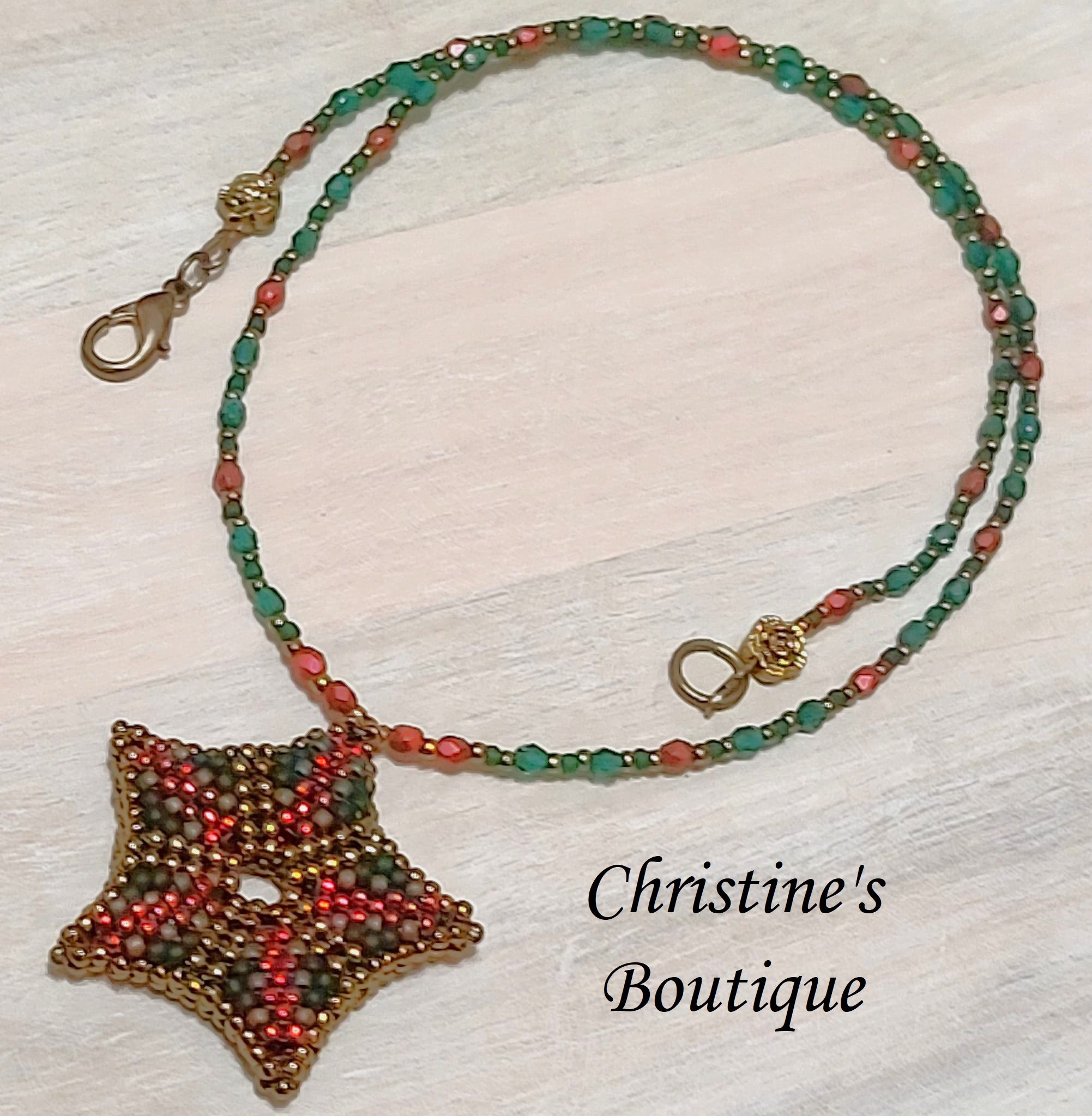 Beaded star pendant necklace, handcrafted, miyuki glass, crystal - Click Image to Close