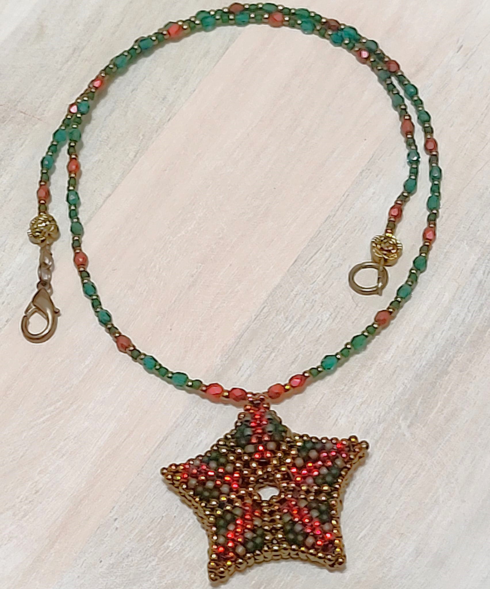 Beaded star pendant necklace, handcrafted, miyuki glass, crystal