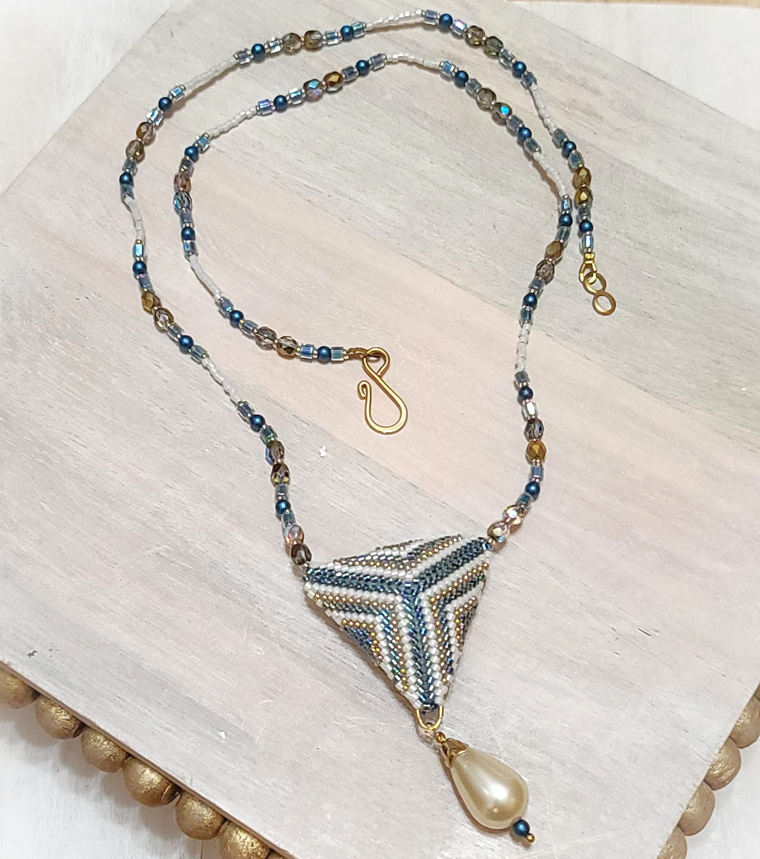 Miyuki glass pendant necklace, 3d triangle pendant, with crystal