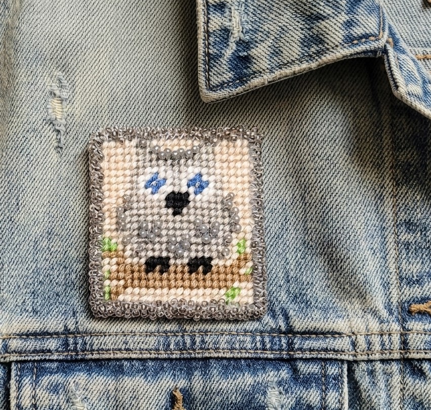 Owl pin, handcrafted, needlepoint and beaded