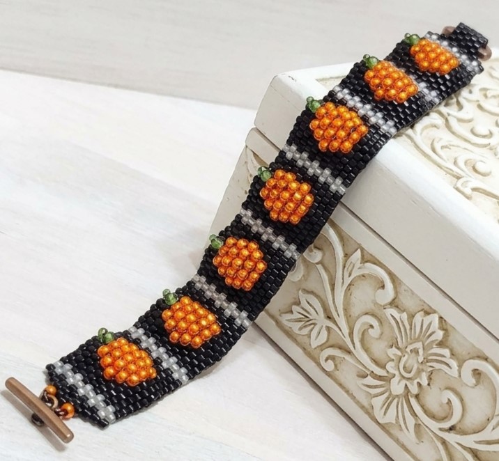 Miyuki Glass 2D Pumpkin Bracelet
