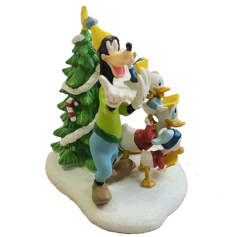 Department 56 Disney Retired Christmas Goofy Singing Carols