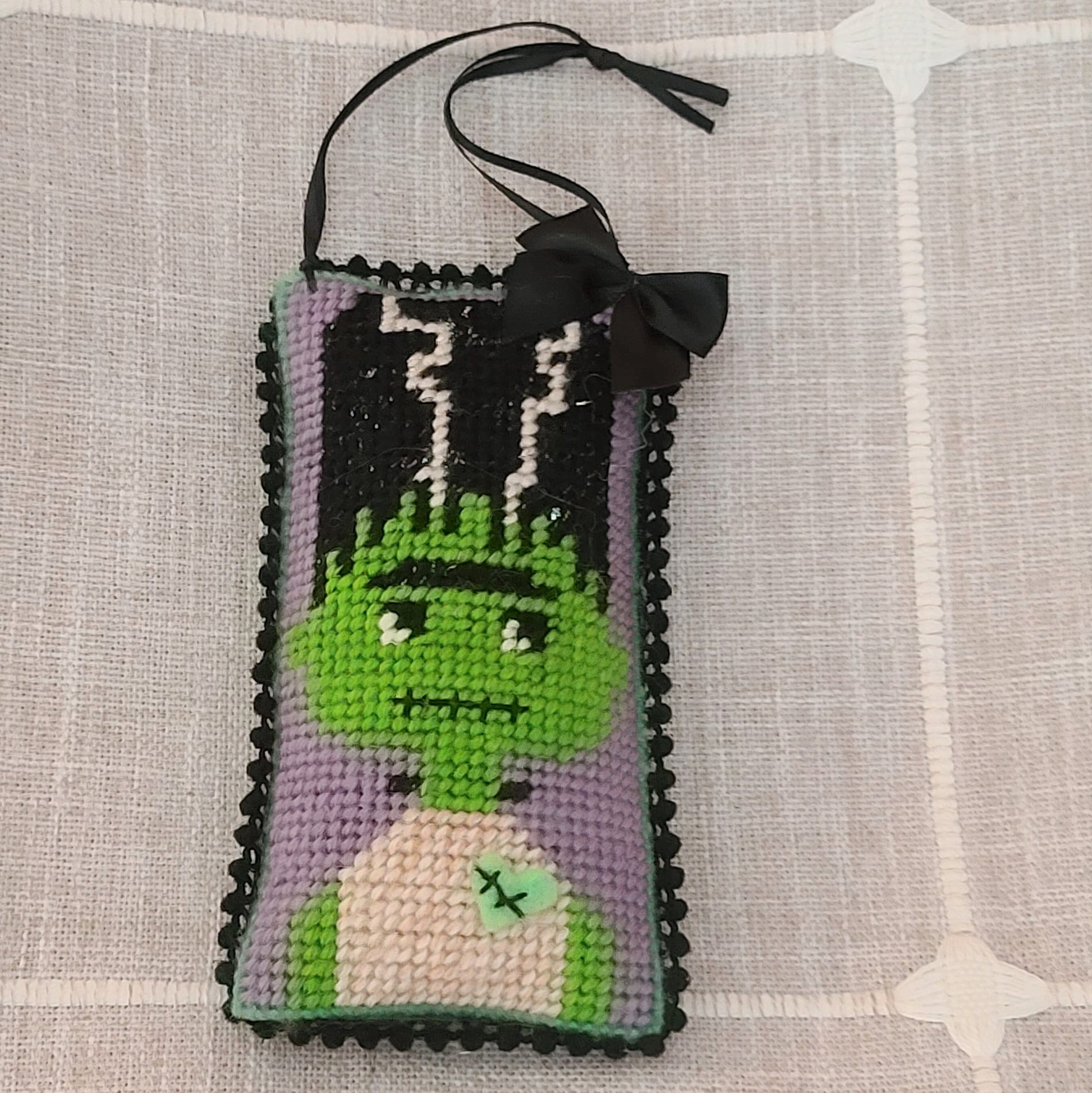 Halloween finished needlepoint ornament frankenstein - Click Image to Close
