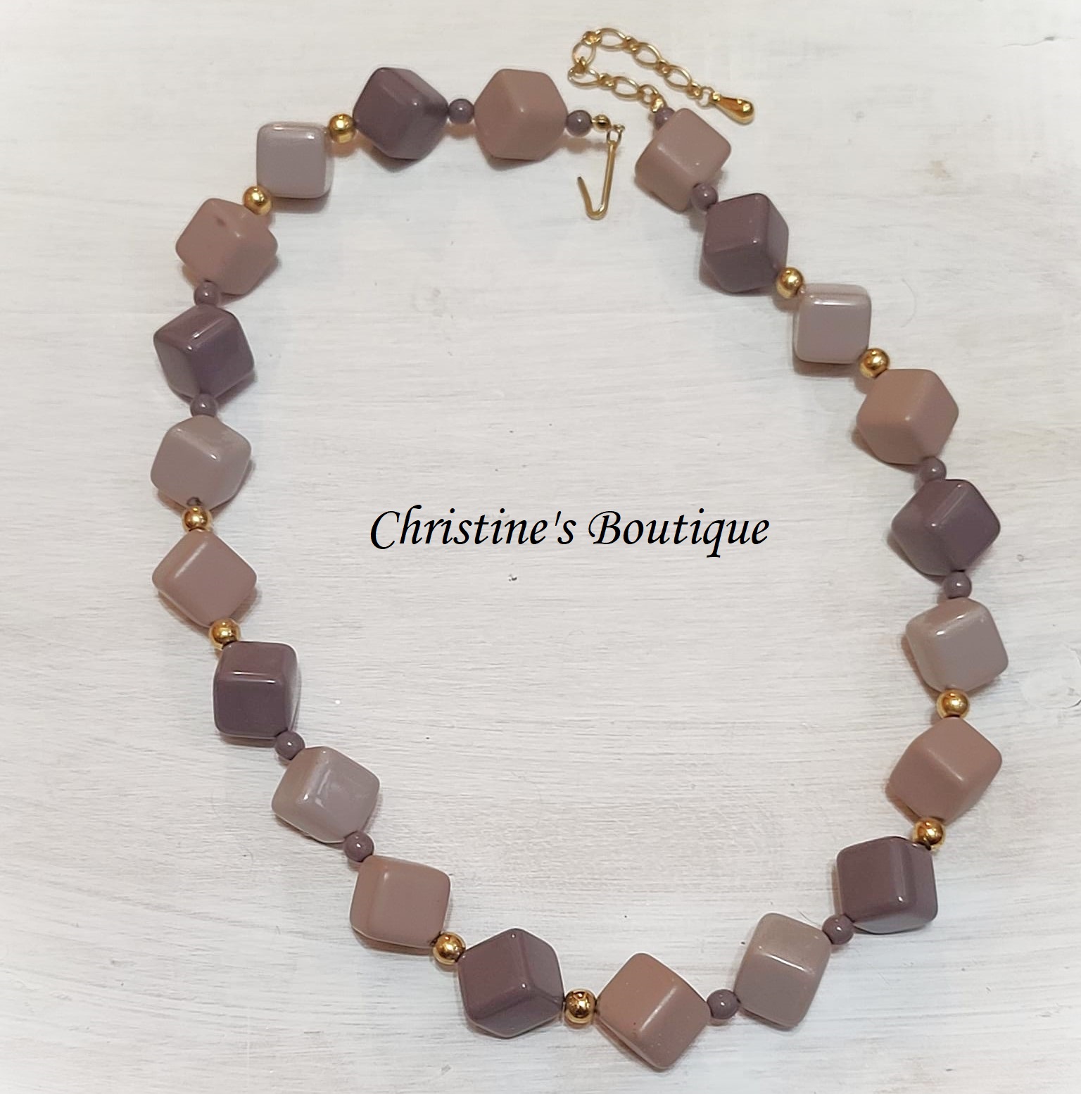 Mauve purple/gray cube beads necklace vintage