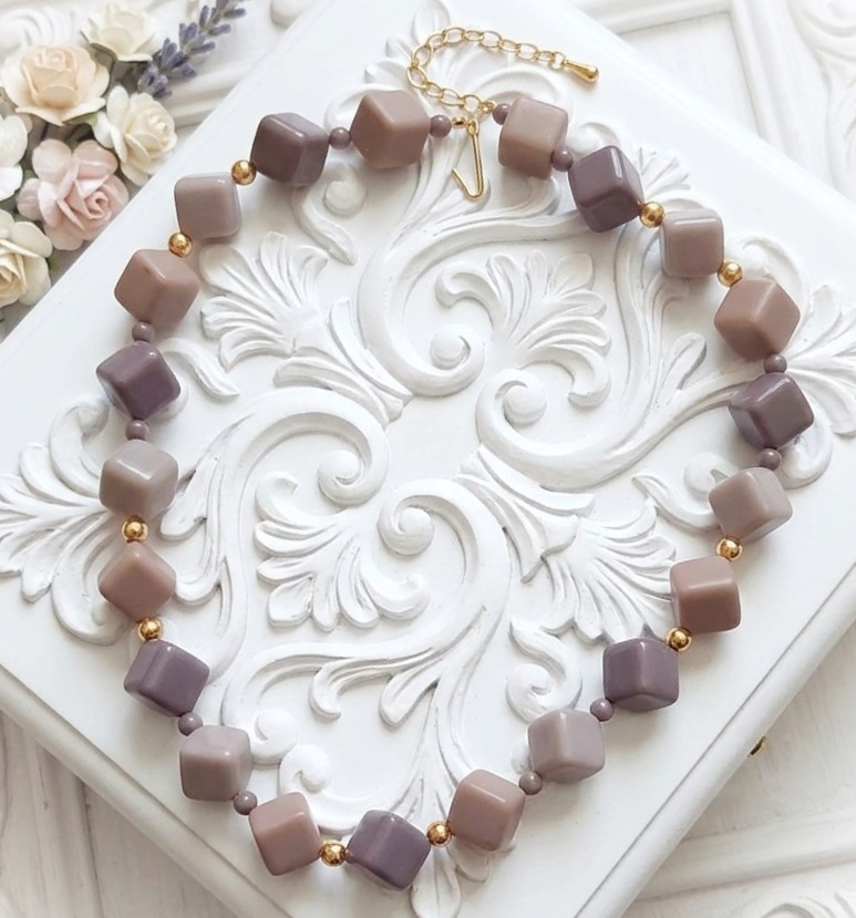 Vintage Bead Necklace Mauve Gray Hues