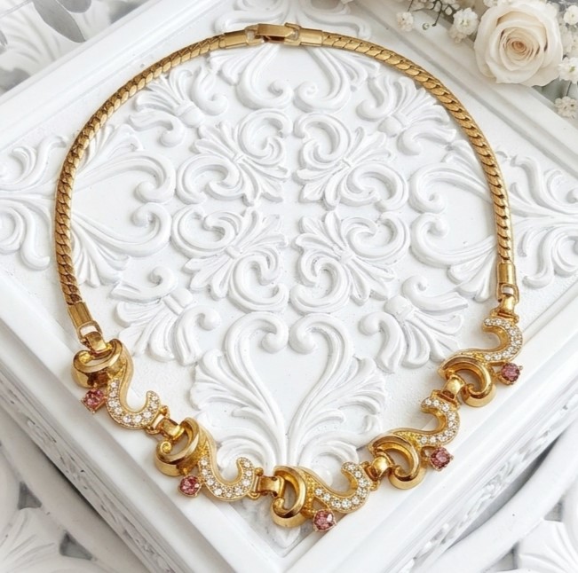 Rhinestone vintage chocker necklace signed Lisner