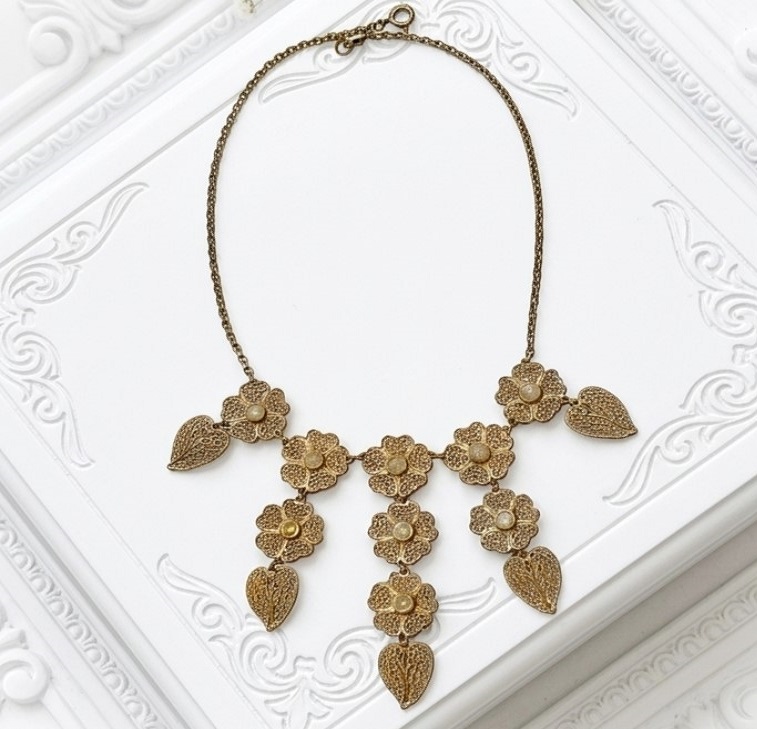 Cascading Flowers Vintage Necklace