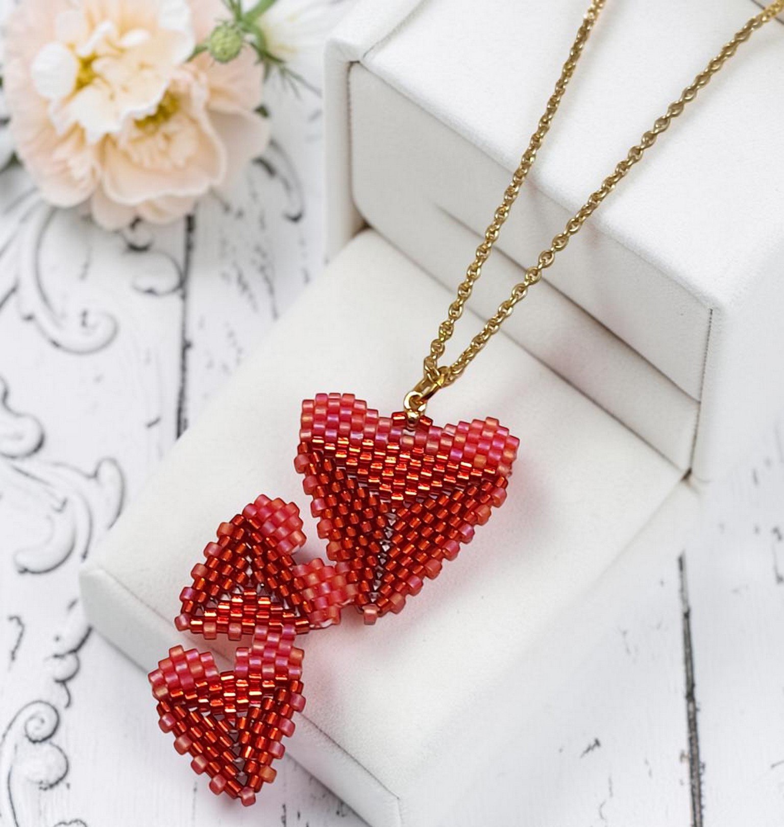 Valentine heart necklace, handcrafted, miyuki glass beads
