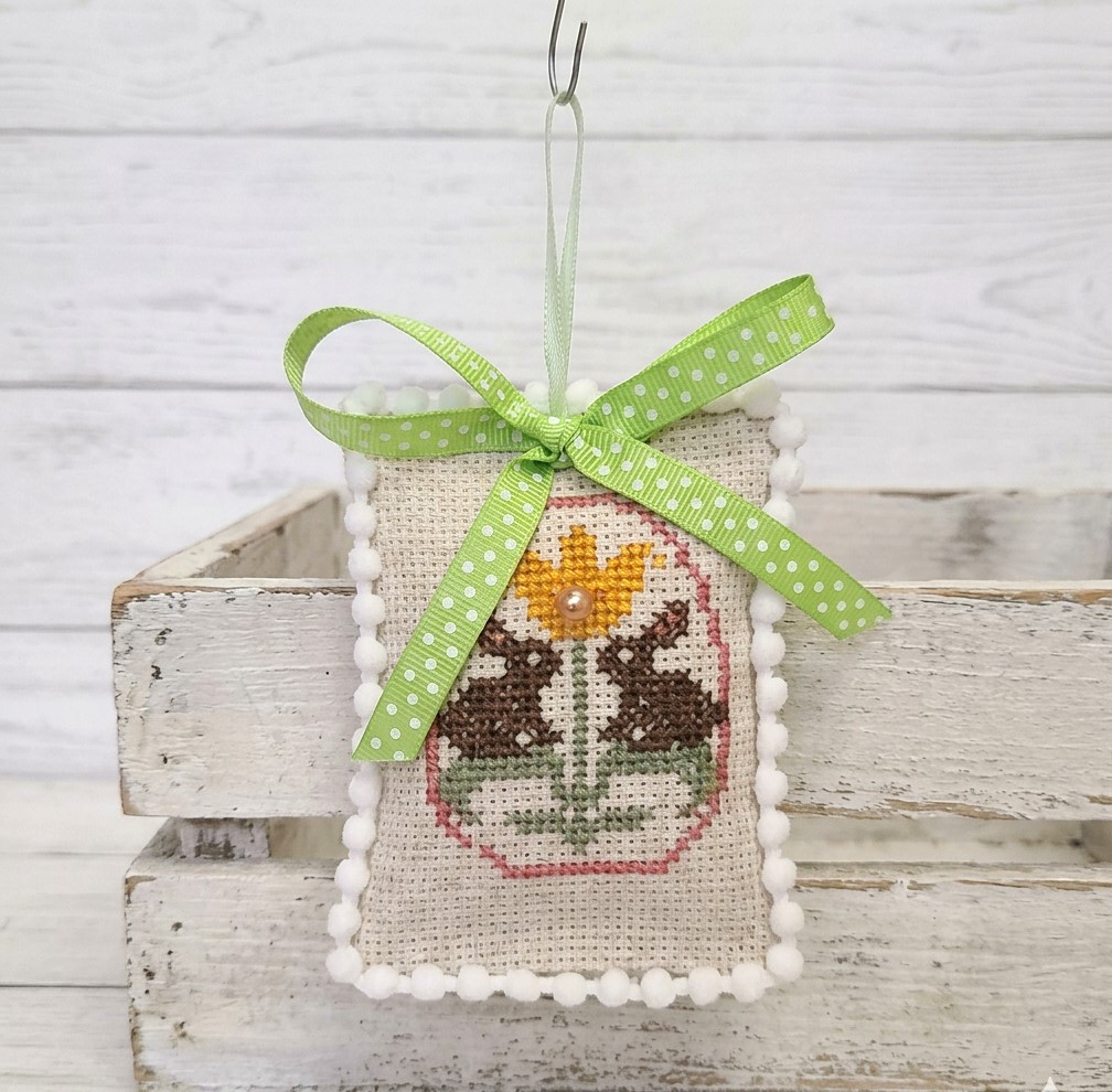 Needlepoint Easter egg, Spring bunny ornament hanger