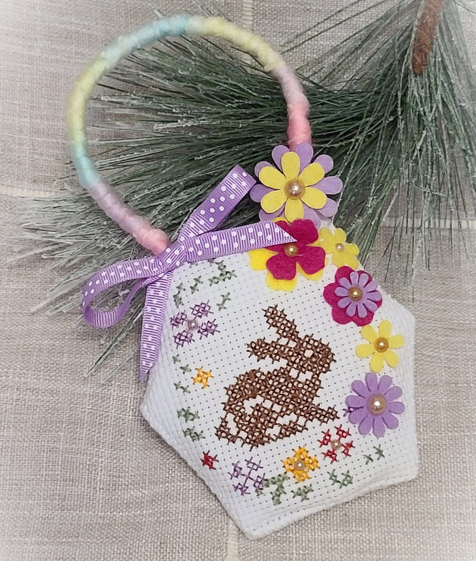 Needlepoint Easter bunny ornamental hanger - Click Image to Close