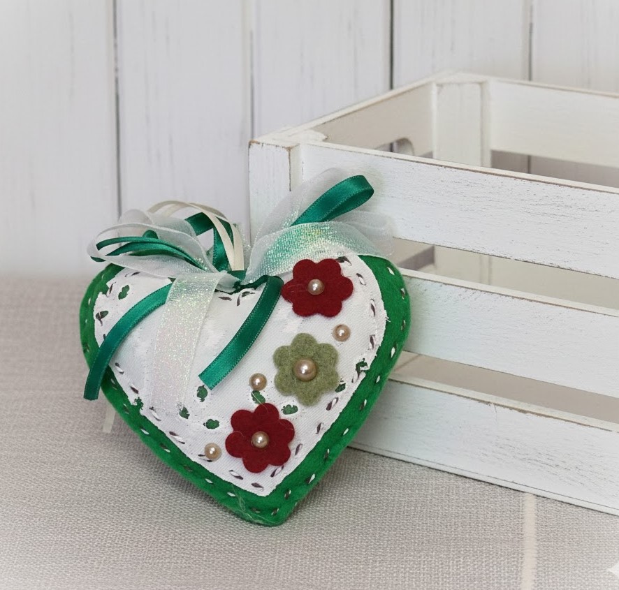Spring heart felt ornament - red and green flowers