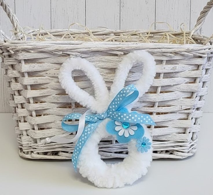 Yarn and wood bunny rabbit, easter ornament - blue