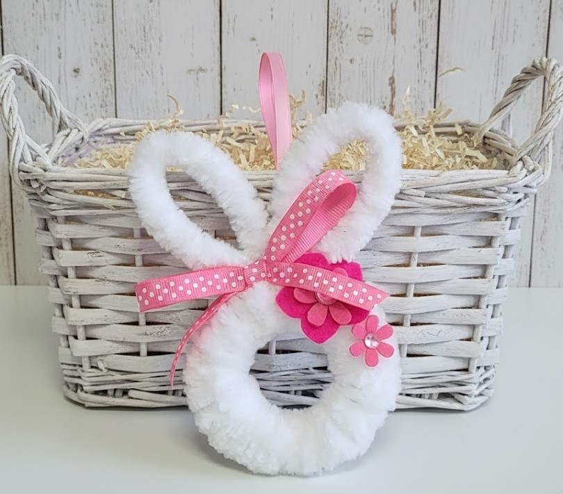 Yarn and wood bunny rabbit, easter ornament - pink Yarn and wood bunny rabbit, easter ornament - pink
