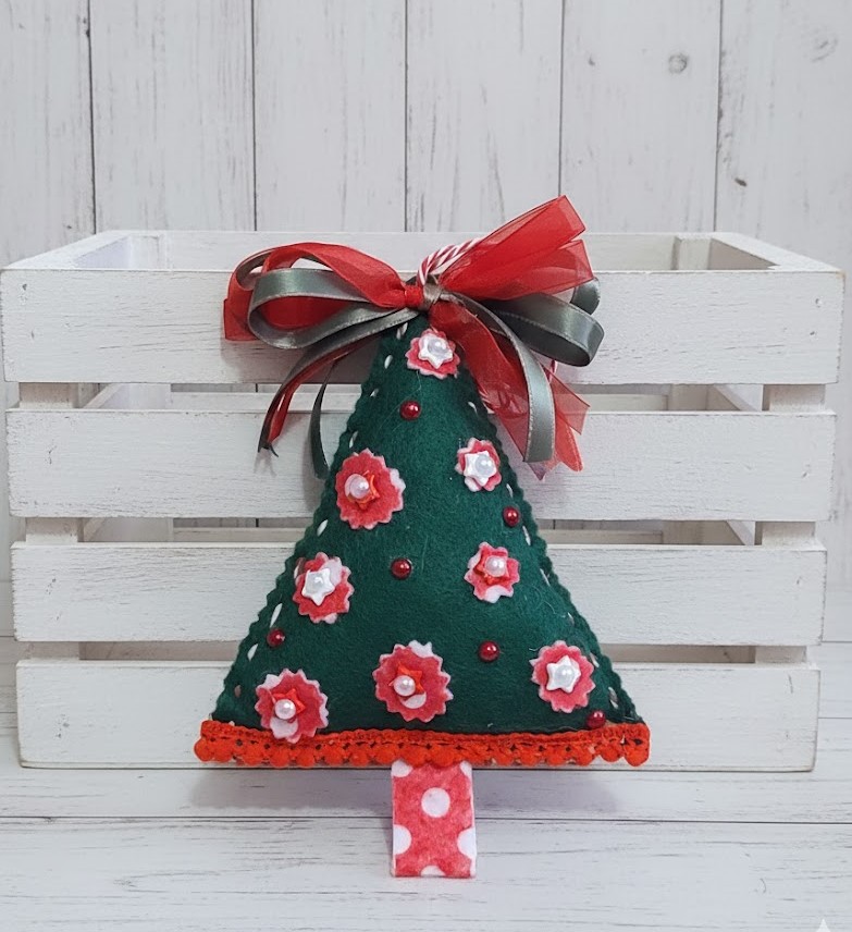 Christmas felt tree ornament - dark green and red trim