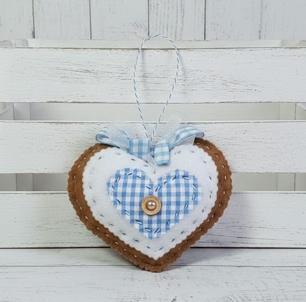 Felt heart ornament with gingham fabric - BLUE