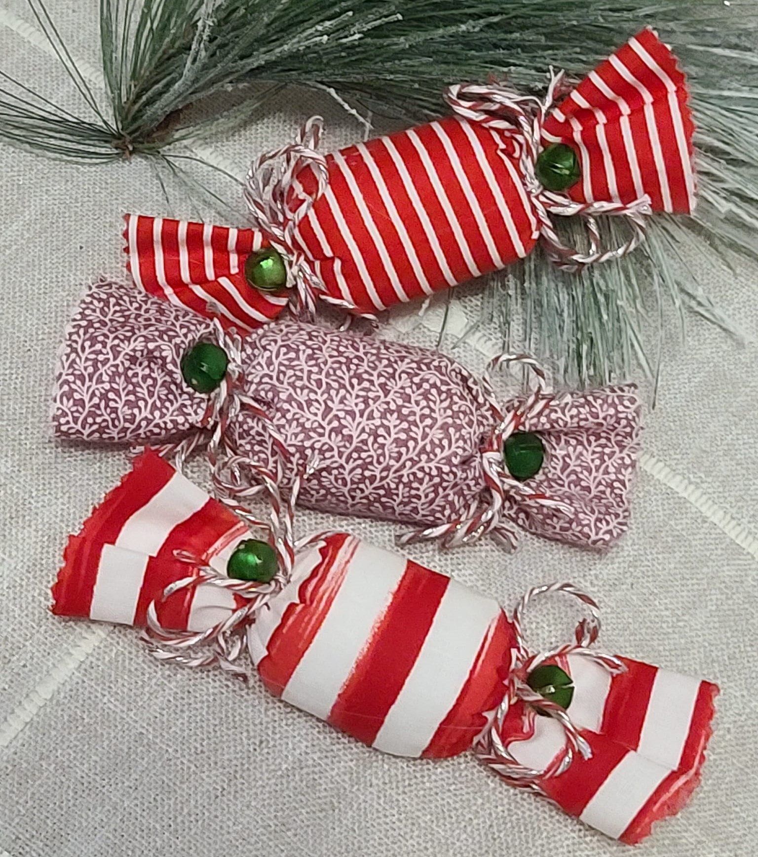 Bowl filler candy ornaments set of 3 Christmas red and white - Click Image to Close