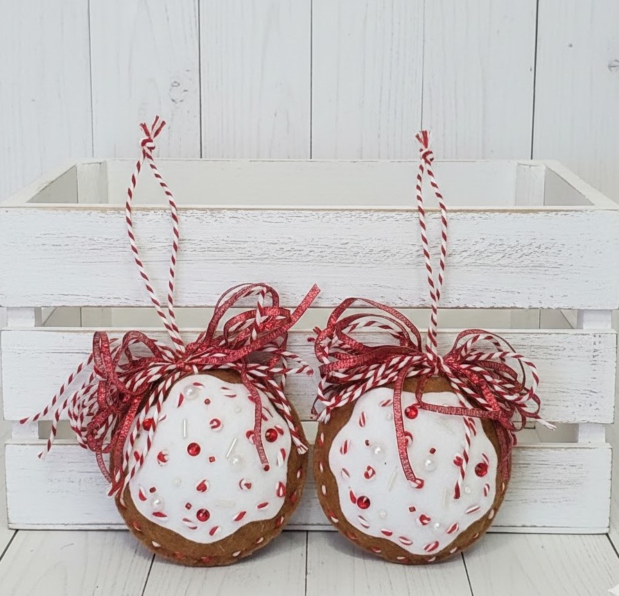 Gingerbread felt and white icing ornament candy cane beading Gingerbread felt and white icing ornament candy cane beading