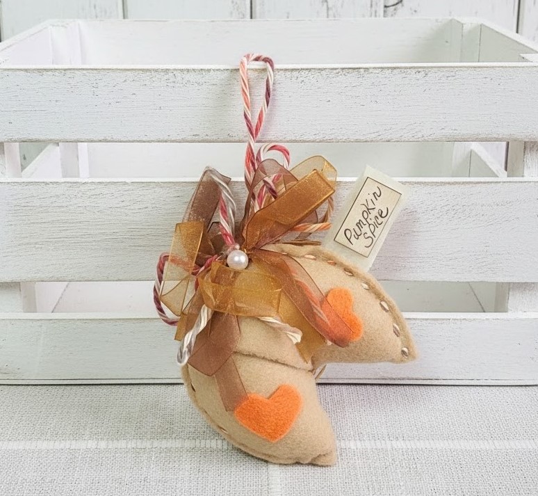 Fortune cookie ornament, handcrafted ornament, felt ornament, Halloween, pumpkin spice message tag Fortune cookie ornament, handcrafted ornament, felt ornament, Halloween, pumpkin spice message tag