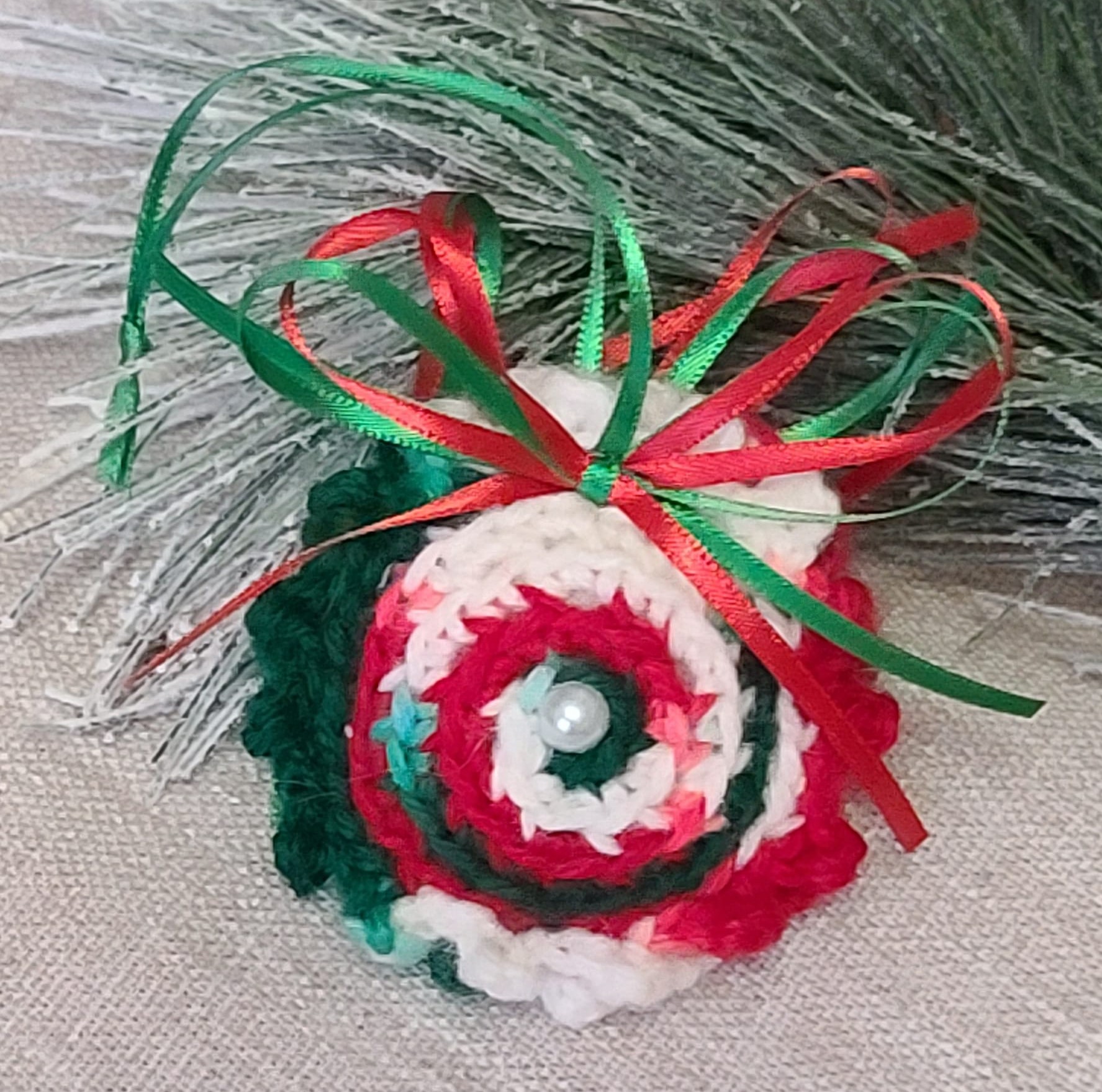 Crochet candy swirl stuffed ornament - Click Image to Close