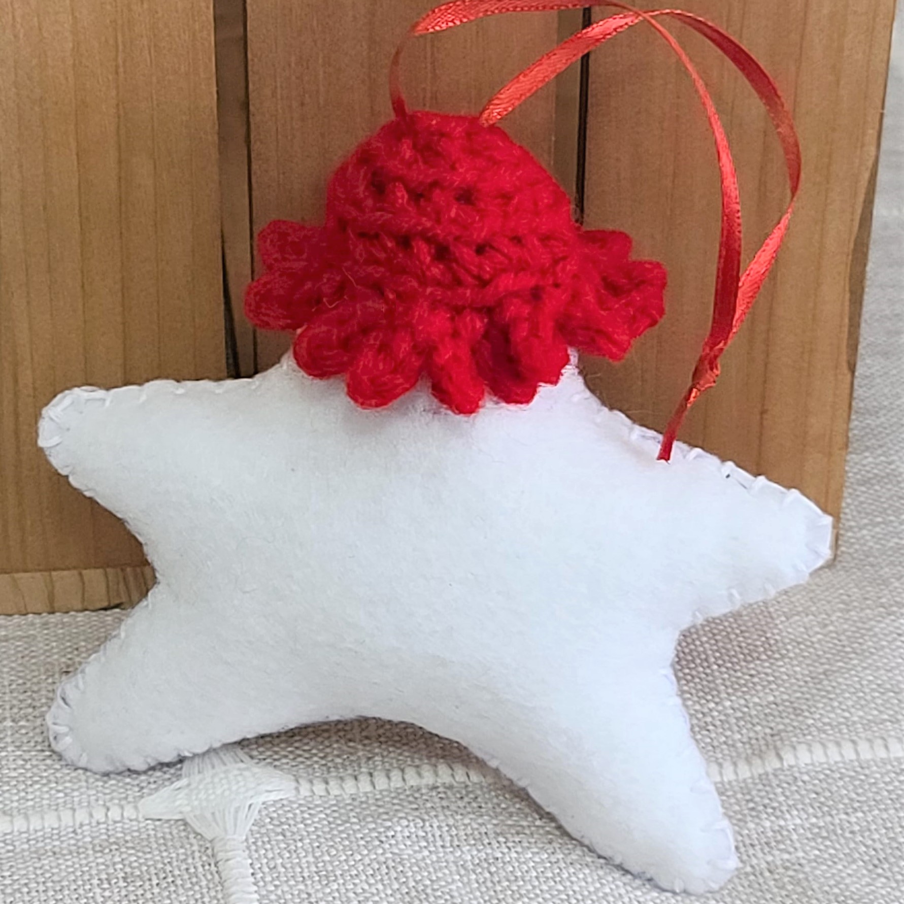 Felt Snowman star ornament with crochet hat - red hat