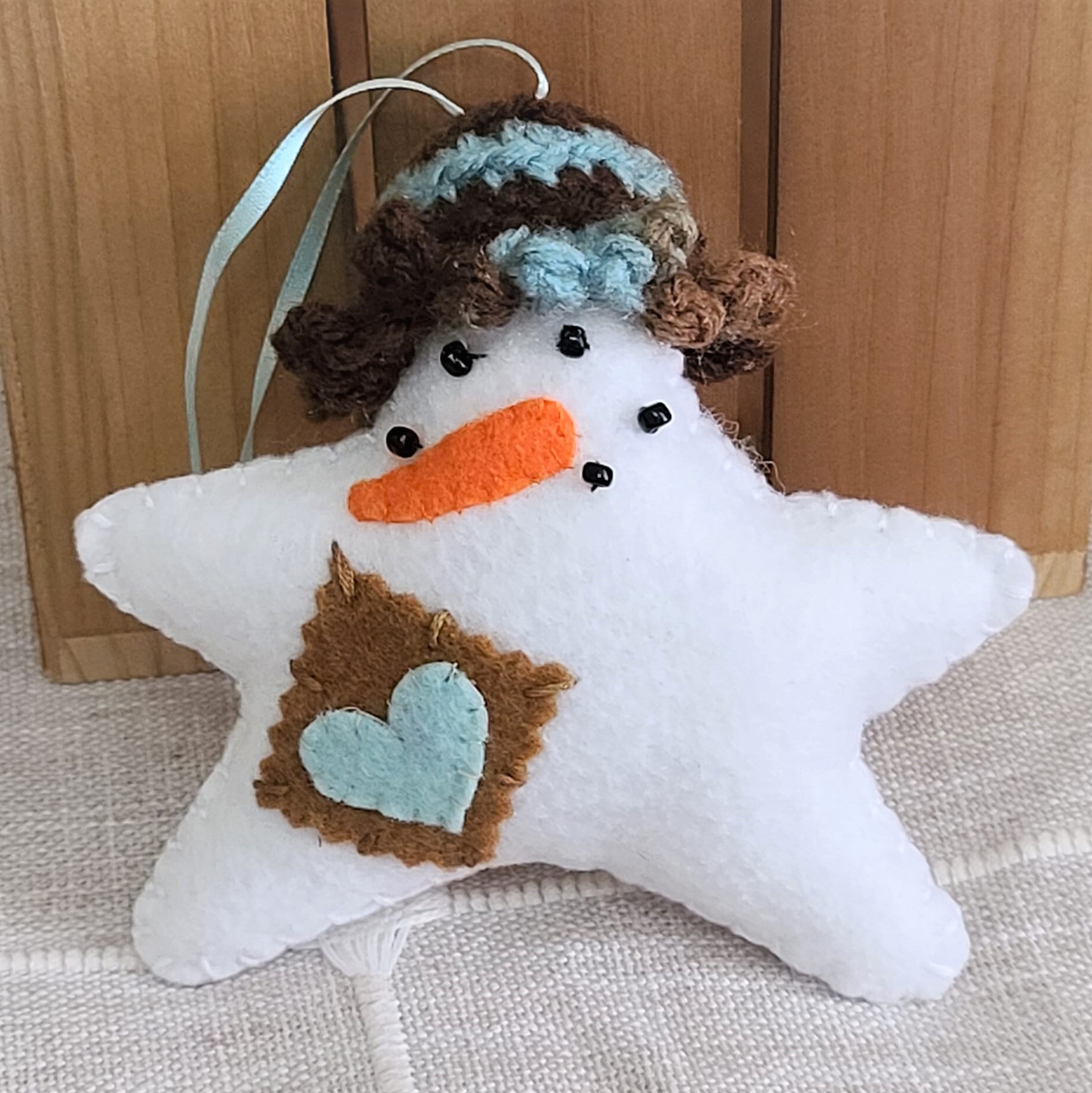 Felt Snowman star ornament with crochet hat - brown/blue hat - Click Image to Close