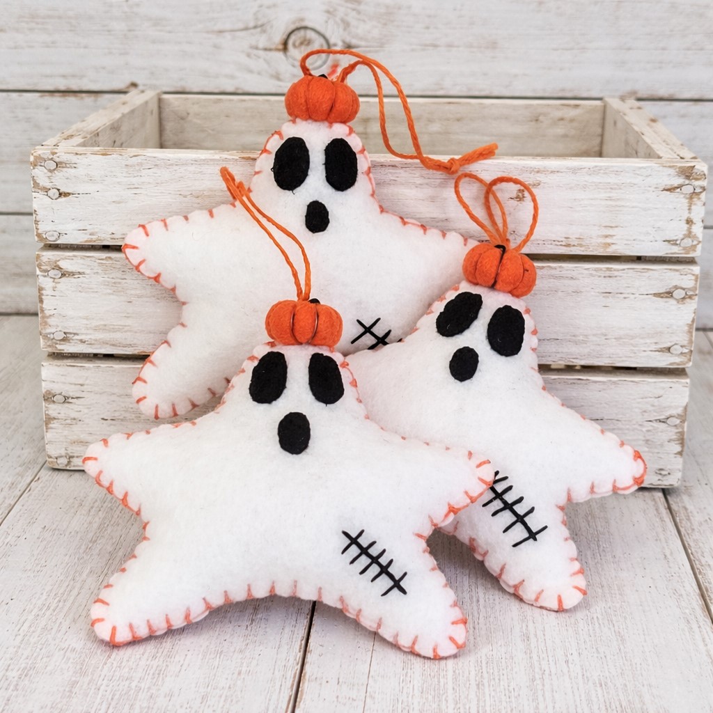 Halloween felt star ghost with pumpkin ornament - orange stitch