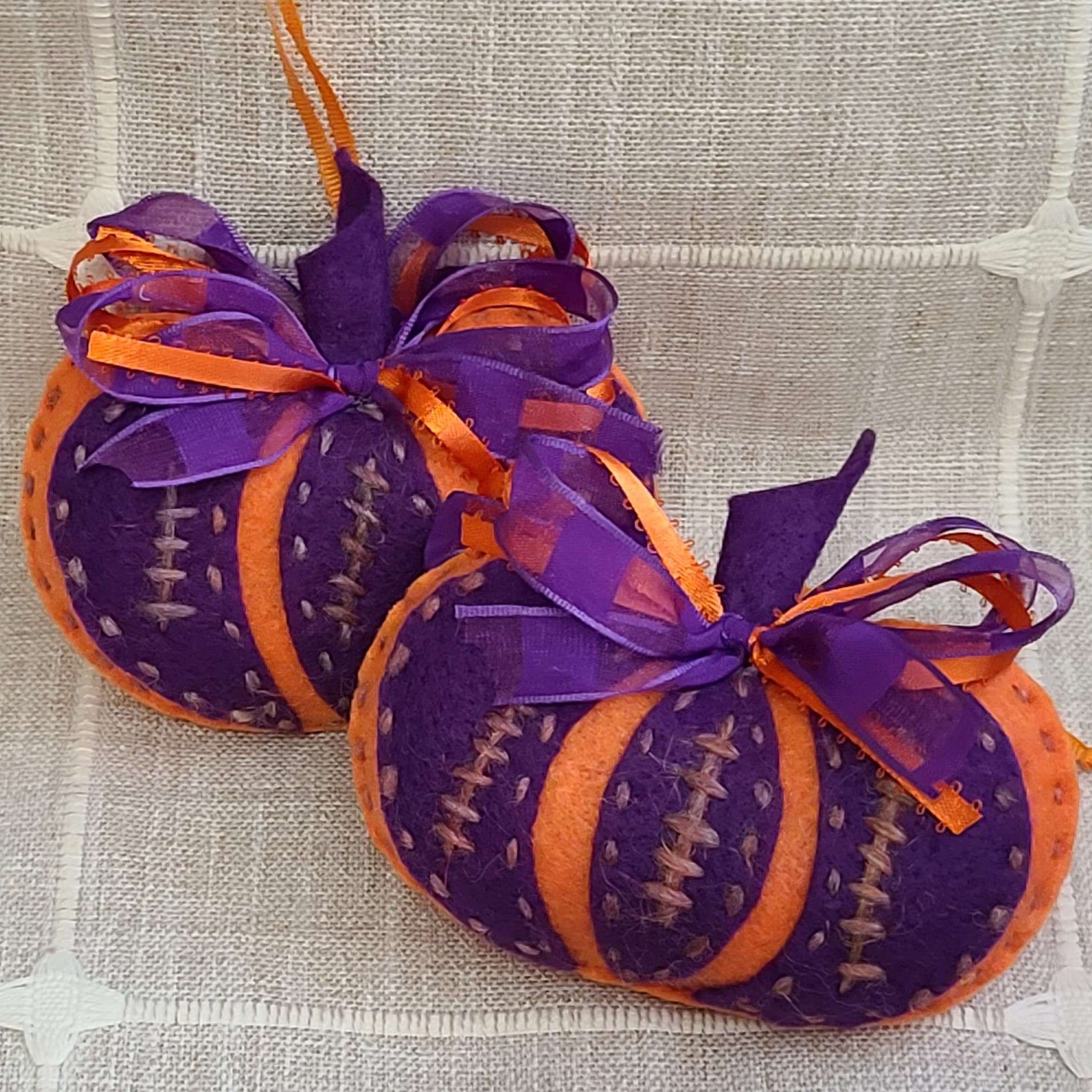 Felt pumpkin ornament - orange and purple - Click Image to Close