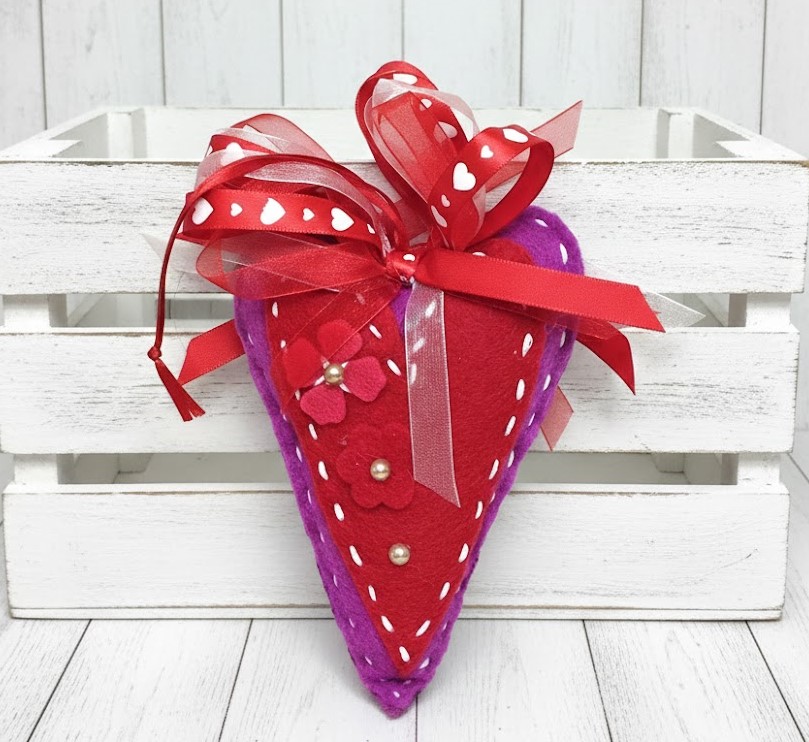 Valentines day oblong large heart red heart/pink flowers