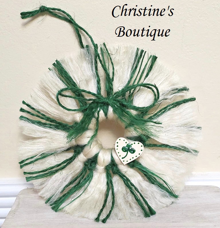Wreath ornament, St Patricks day wreath, mini wreath ornament, macrame wreath ornament - Click Image to Close