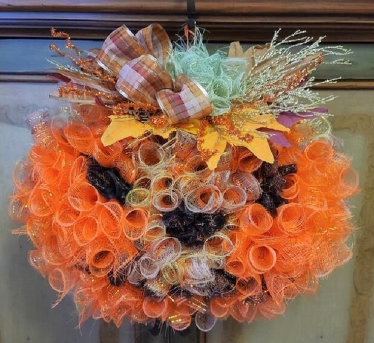 Fall Deco Mesh Pumpkin Wreath with Fall Leaves Large - Click Image to Close