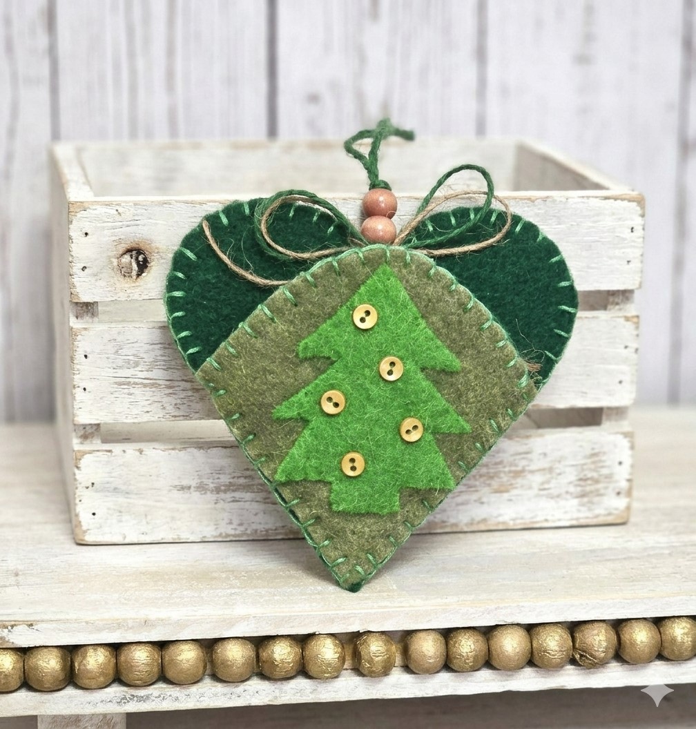 Handmade felt gift tag, heart shaped gift tag, heart shape gift topper, money holder, heart shaped money holder Handmade felt gift tag, heart shaped gift tag, heart shape gift topper, money holder, heart shaped money holder