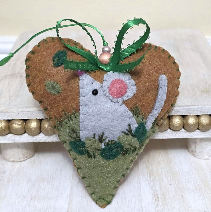 Gingerbread heart ornament, with mouse in woods, woodland scene ornament, felt and embroidery