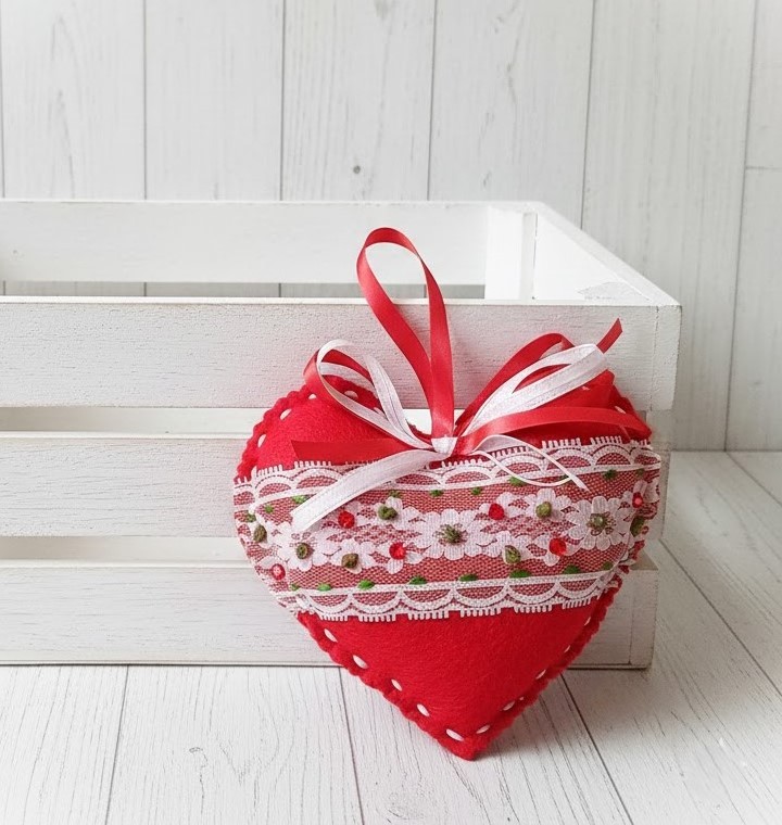 Red heart with lace trim