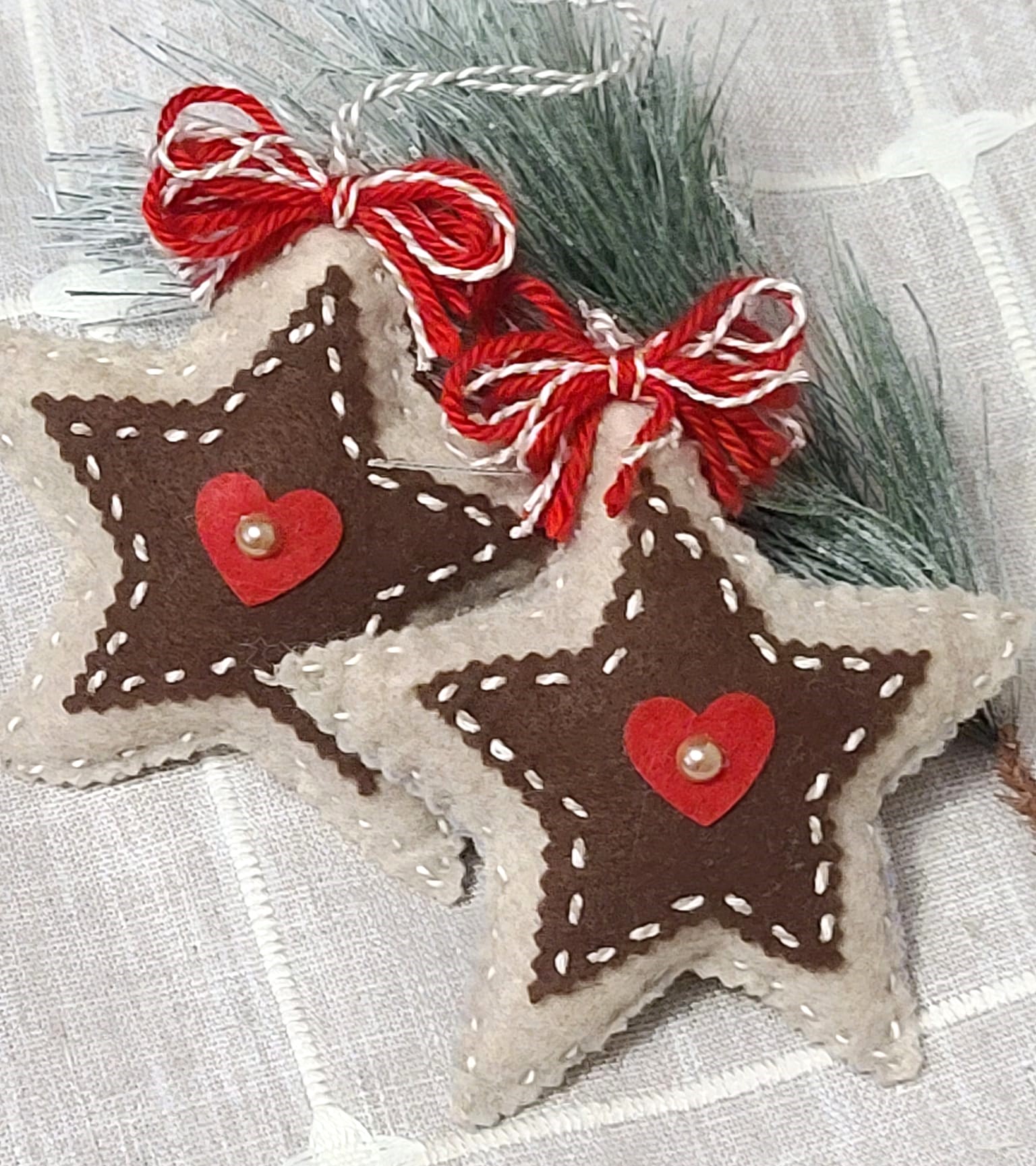 Stars 2-sided Felt Cookie and Chocolate Icing star - Click Image to Close