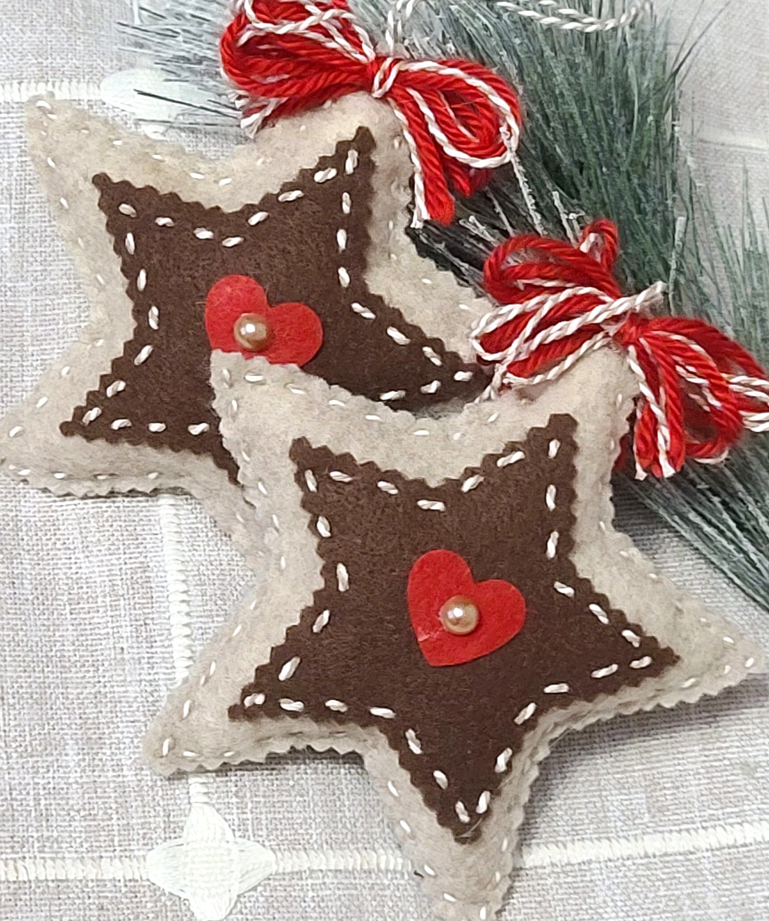 Stars 2-sided Felt Cookie and Chocolate Icing star