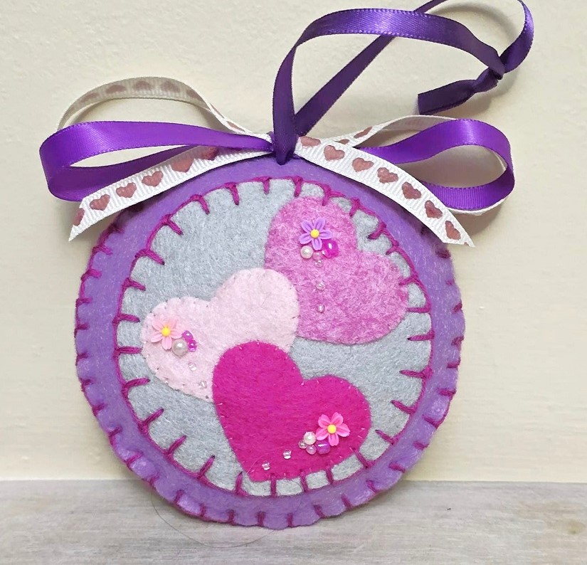 Valentine's Day ornament, purple and pink hearts, felt with embroidery and glass bead accents - Click Image to Close