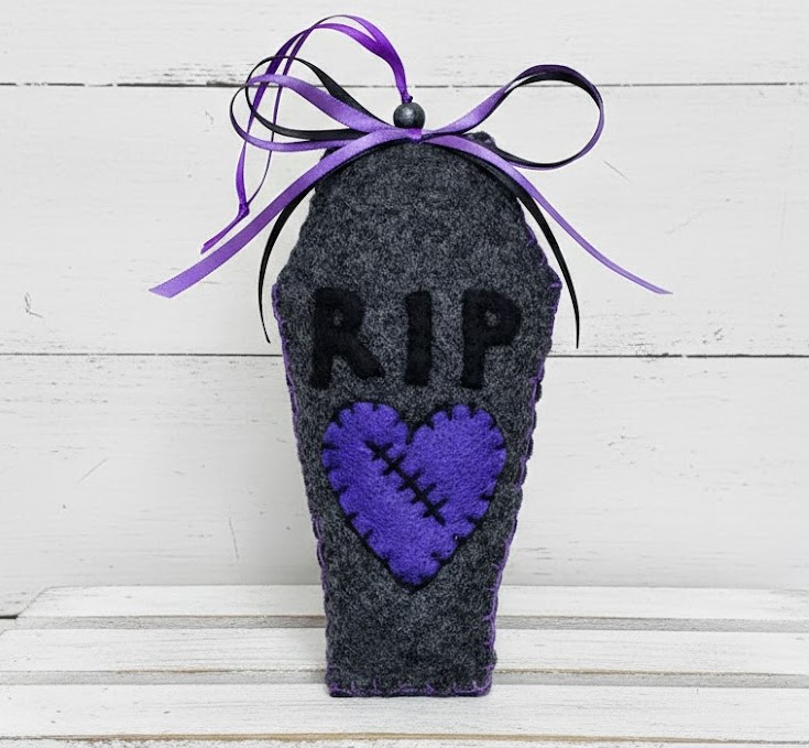 Halloween felt ornament, tombstone ornanment, RIP, handmade felt ornament Halloween felt ornament, tombstone ornanment, RIP, handmade felt ornament