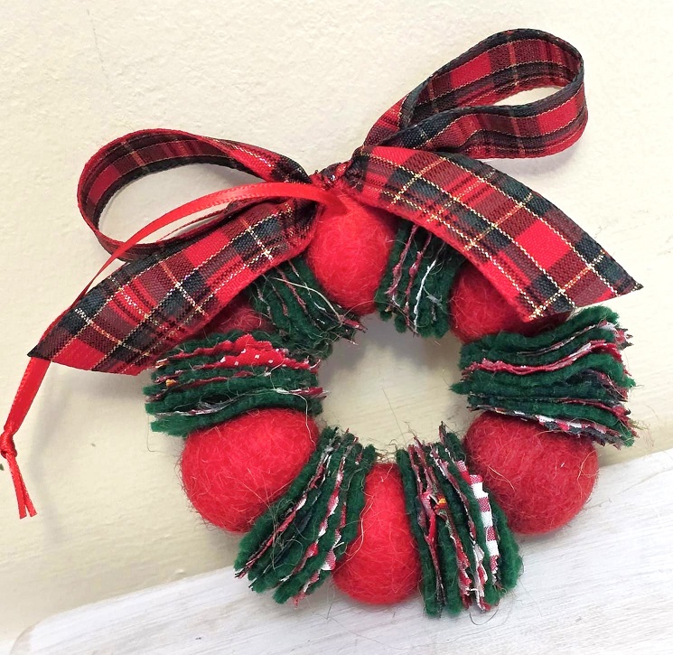 Wreath ornament, Wool felted wreath with fabric accents, plaid ribbon bow - red with green
