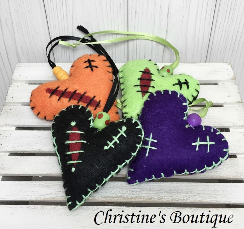 Halloween hearts, Handmade felt hearts, green black and orange, set of 4, mini hearts