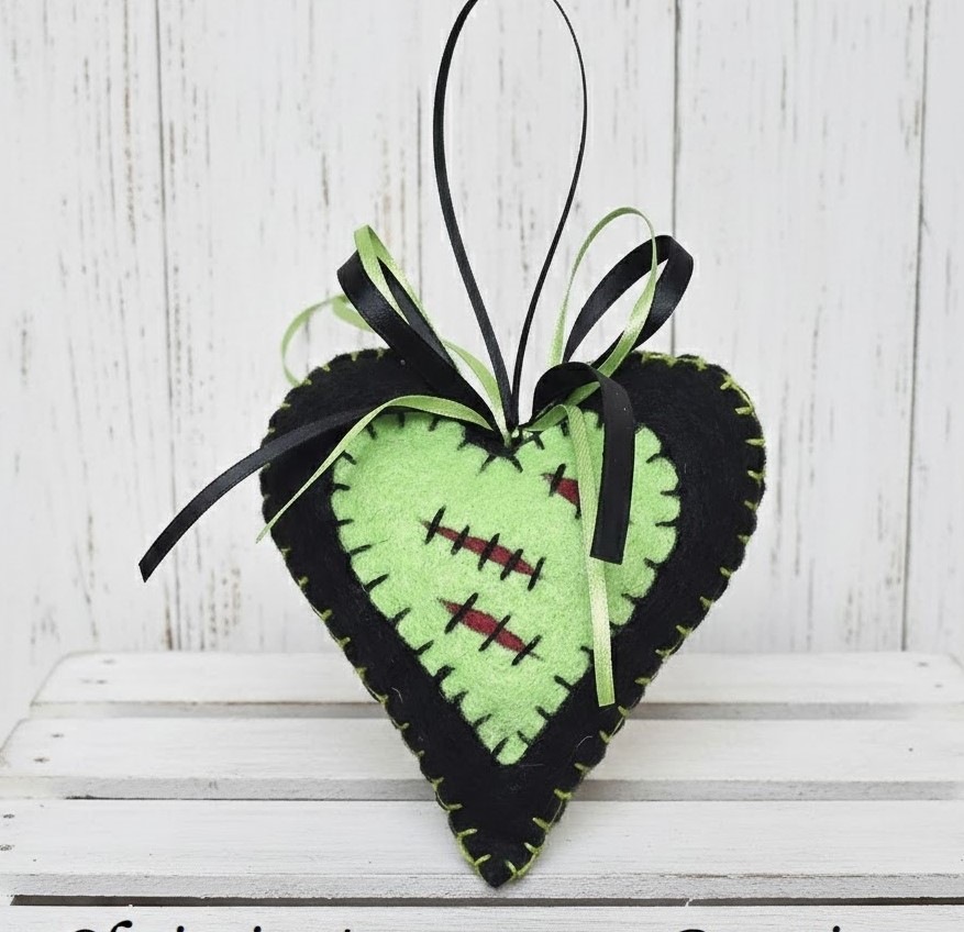 Halloween ornament, handcrafted ornament, felt ornament, zombie heart oranament