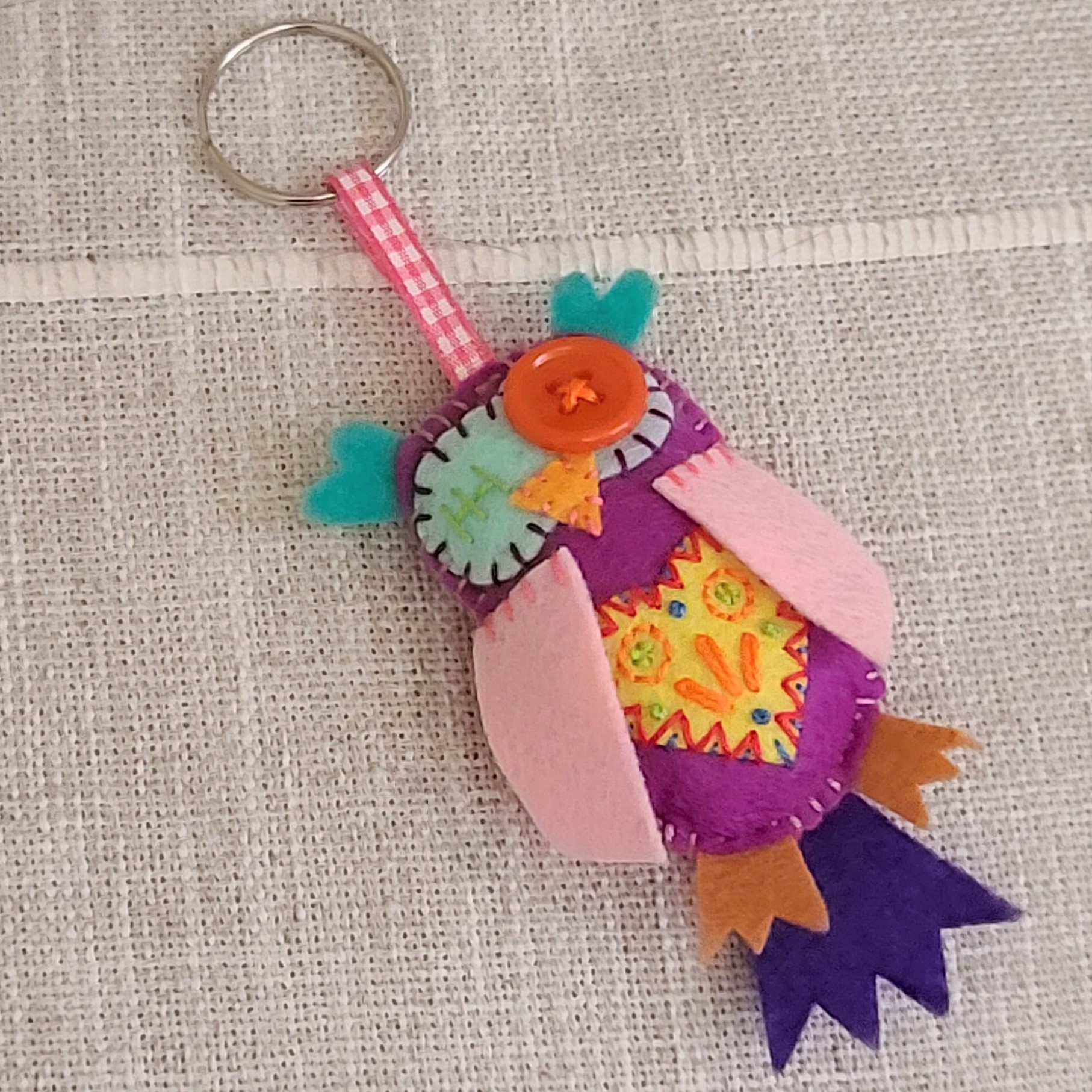 Felt owl keychain