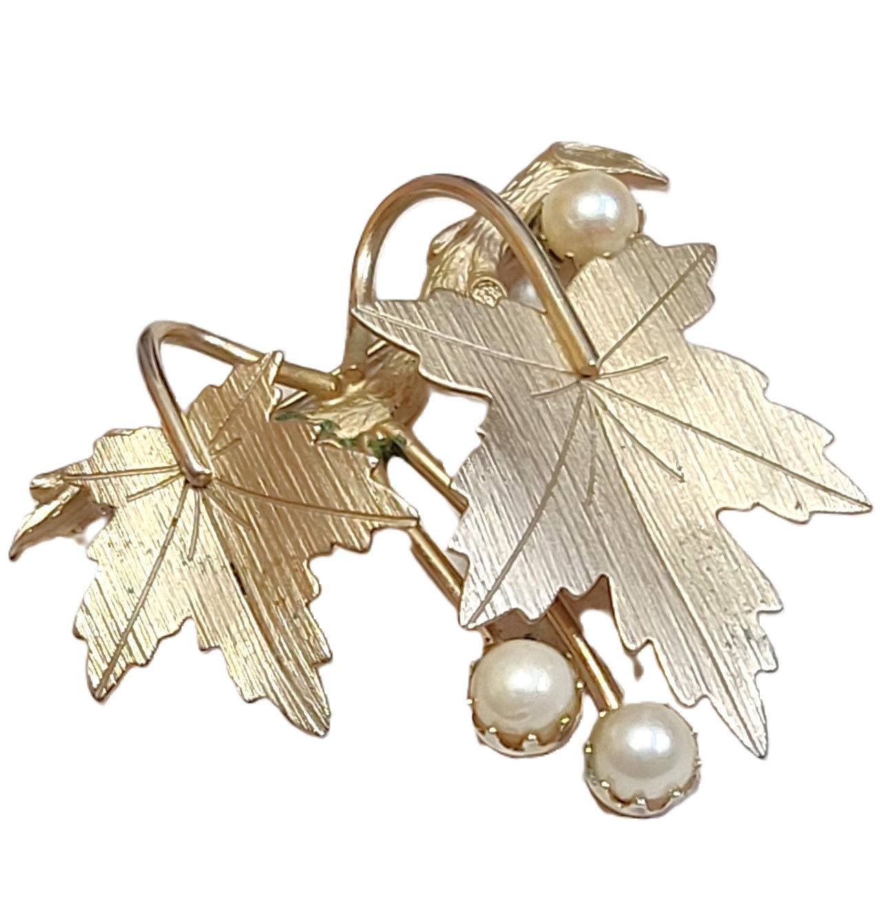 Sarah Coventry brooch,pin, vintage maple leaf and pearl brooch - Click Image to Close