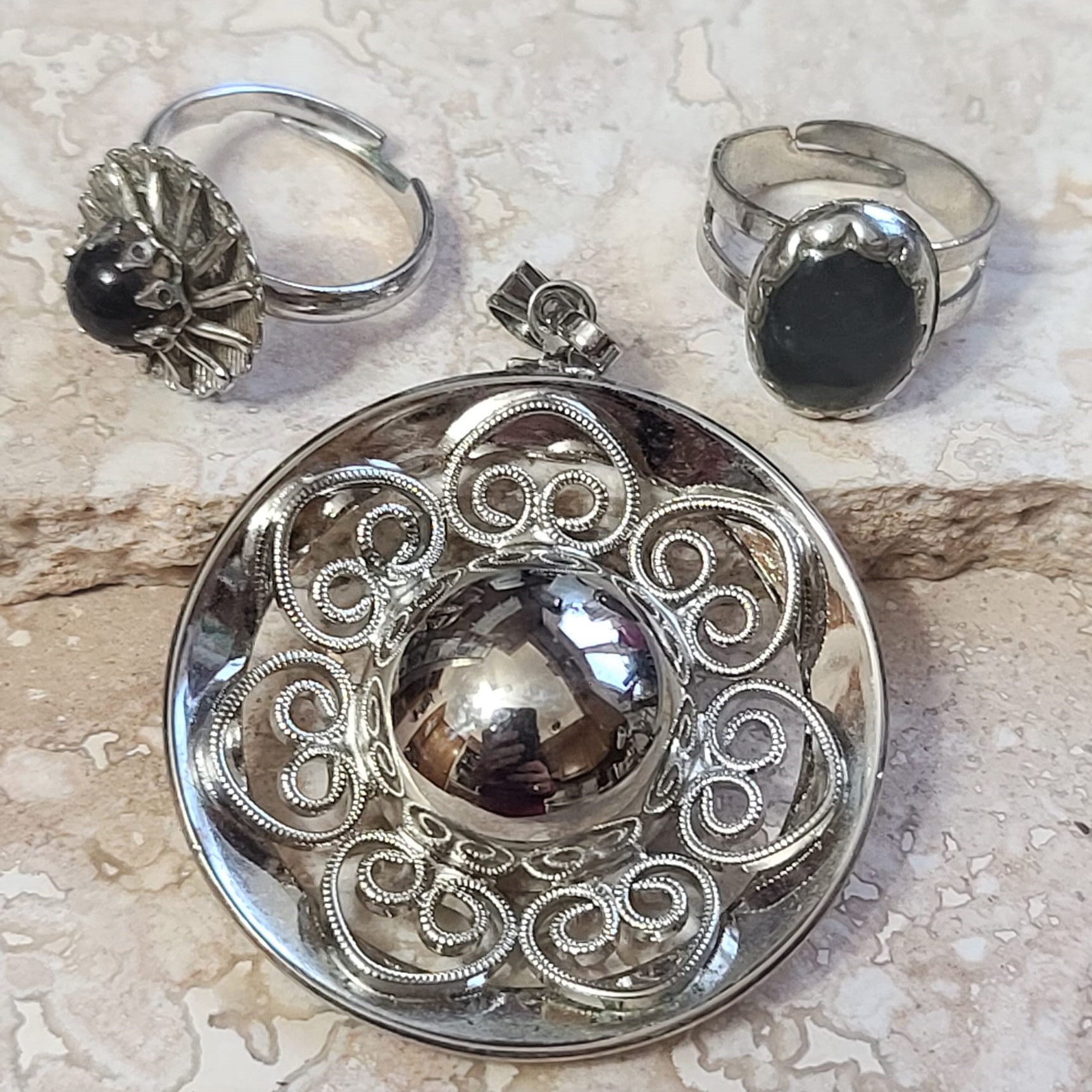 Vintage Silvertone Pendant and 2 Adjustable Rings - Click Image to Close