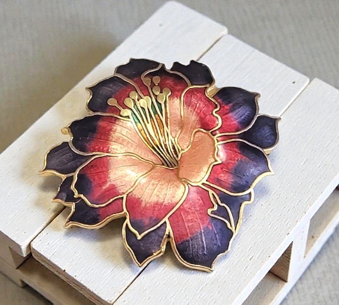 Cloisonne flower purple and pink brooch pin Cloisonne flower purple and pink brooch pin