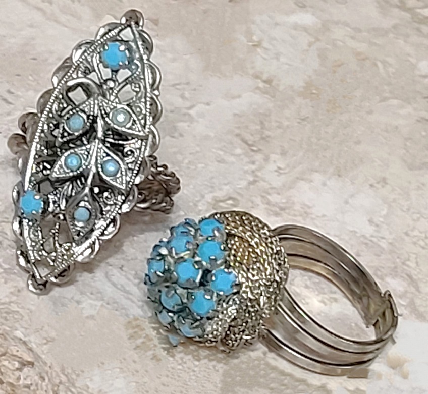 Vintage adjustable rings, set of 2, turquoise cabachons