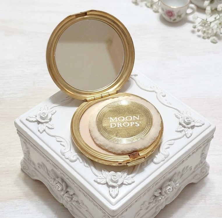 Vintage Revlon Powder Compact Moon Drops