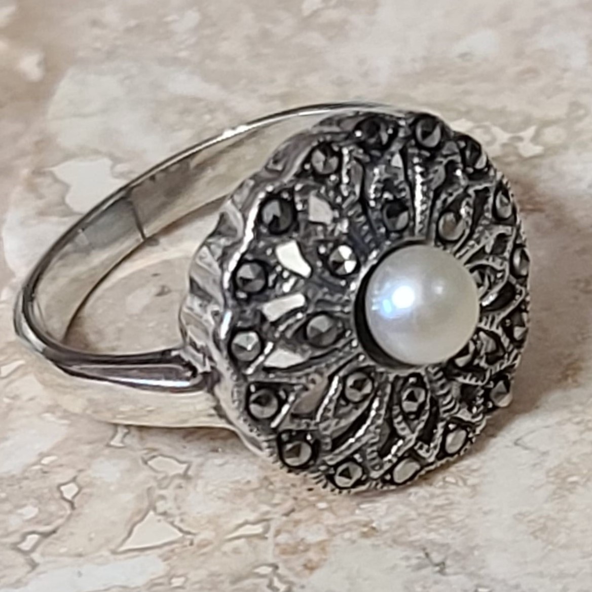 Sterling silver, marcasite and geniune pearl ring size 8