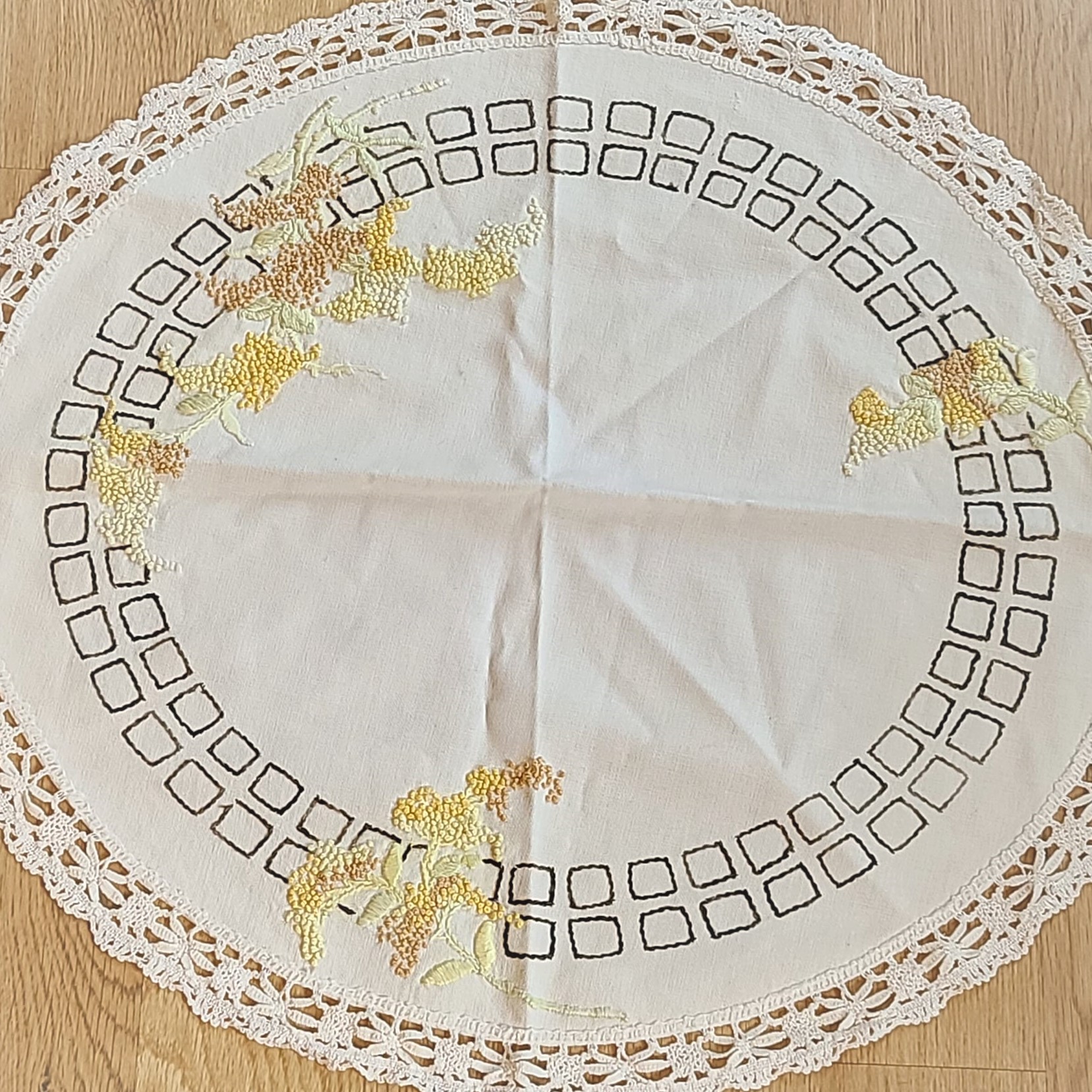 Embroidery and linen tabletop table covering, large doiley round