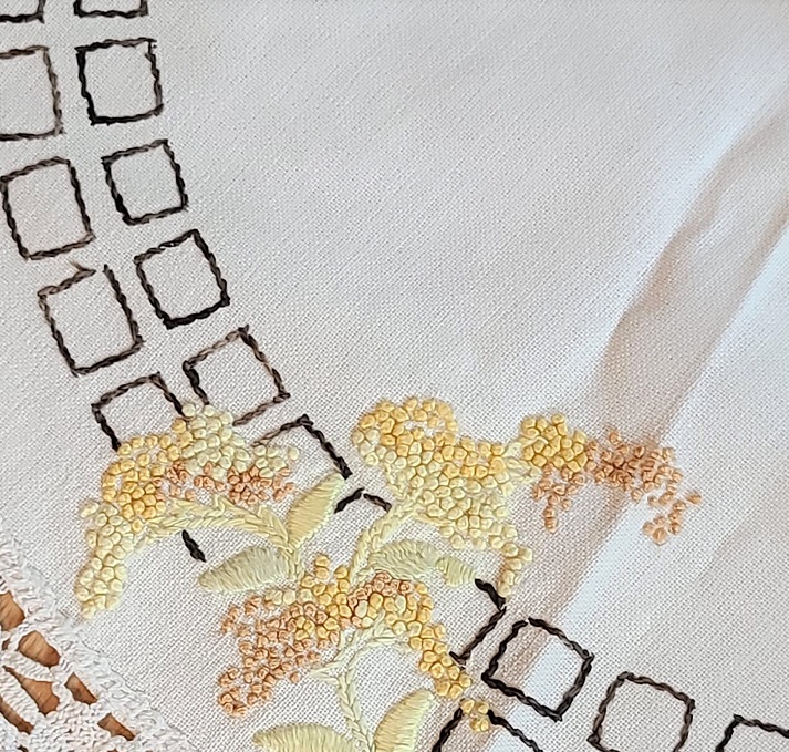 Embroidery and linen tabletop table covering, large doiley round