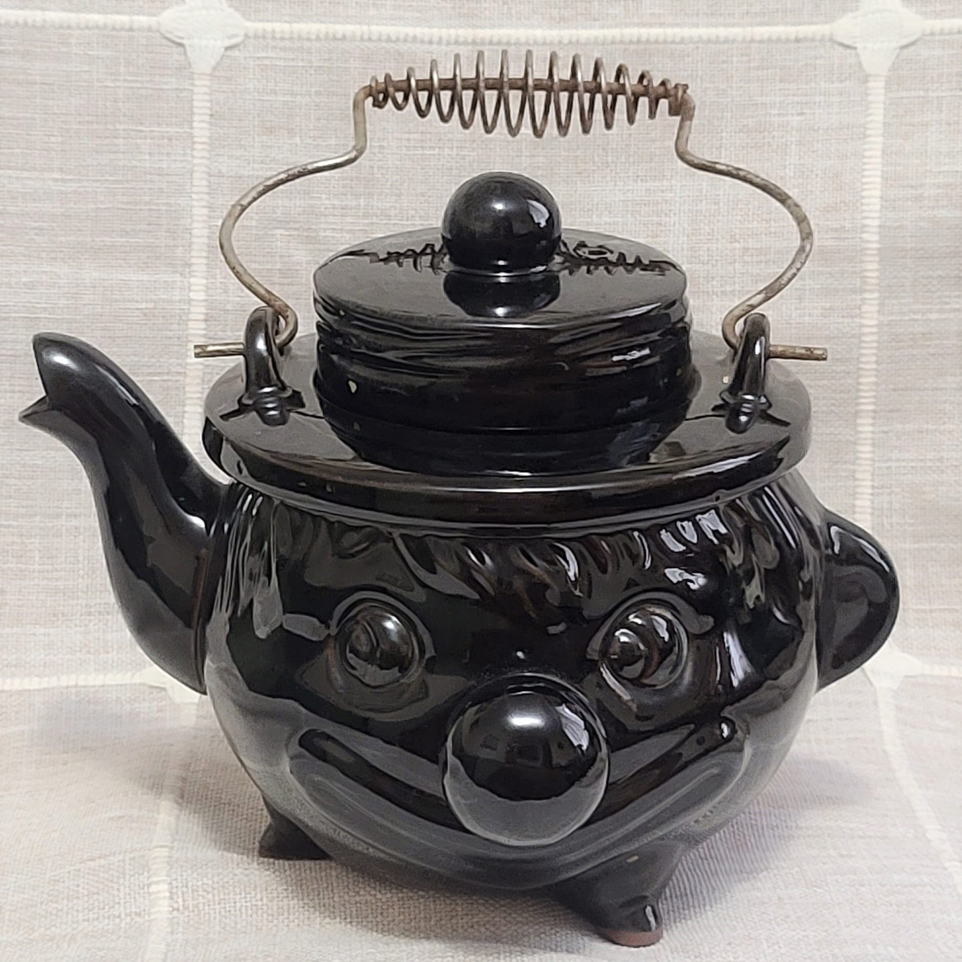 Vintage Thames Pottery Brown Clown Teapot with Wire coil handle - Click Image to Close